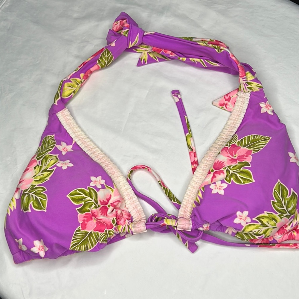 Betsey Johnson Bikini Top Size M